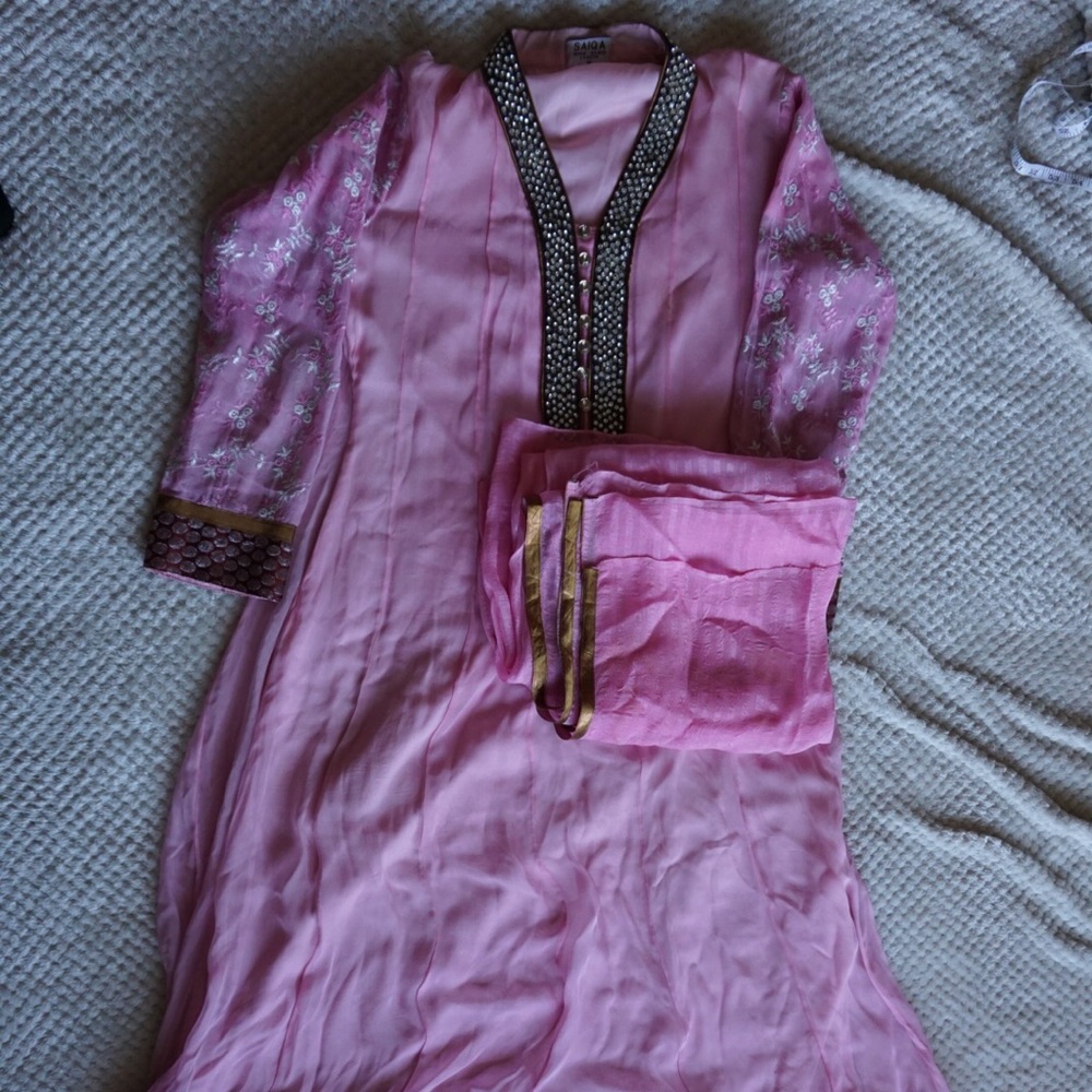 2 piece Shalwar kameez Pakistani/Indian dress